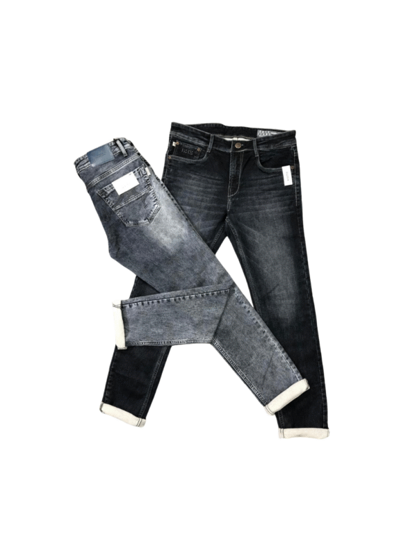 Dark Blue Jeans with Matching Belt - Perfect for Any Occasion!